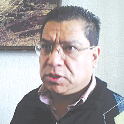 requiere policia patrullas y motos