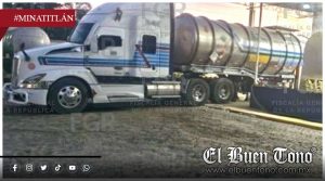 Asegura FGR 149 vehículos y más de 82 mil litros de hidrocarburo en Minatitlán