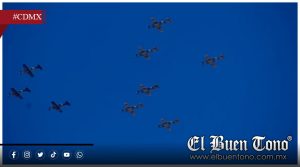 Aviones de la Fuerza Aérea sobrevuelan Azcapotzalco y generan expectación en la CDMX