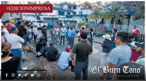 Liberan a empleada detenida; Artesanos se plantaron en la FGR