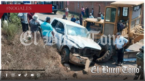 Fuerte accidente entre camioneta y maquinaria pesada deja un lesionado en Nogales