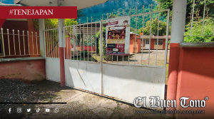 Persiste riesgo en telesecundaria tras derrumbe de barda perimetral; falta de escrituras frena obra de contención