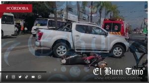 Motociclista resulta lesionado en accidente