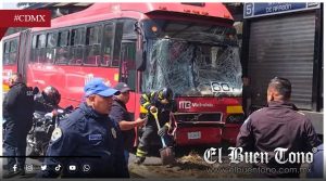 VIDEO|Choque entre unidades de Metrobús deja 15 personas lesionadas en la CDMX