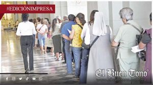 Acuden fieles a confesarse; buscan el perdón espiritual