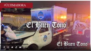 Choque contra poste en avenida Cri-Cri deja un vehículo abandonado y conductor fugado