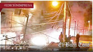 Muɛrɛn tres en incendio; tragedia en Nogales