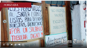 Trabajadores del INEA en Orizaba mantienen protesta pacífica a la espera de acuerdo salarial