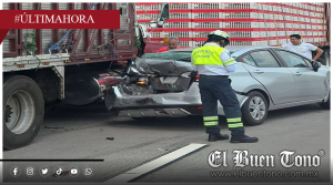 CHOQUE MÚLTIPLE PROVOCA CAOS Y REDUCCIÓN DE CIRCULACIÓN EN AUTOPISTA RANCHO TREJO–CUITLÁHUAC