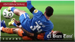 Futbolista del Shakhtar Donetsk queda noqueado tras duro choque en Europa