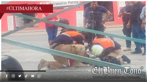Trabajador resulta lesionado tras caer de andamio en gasolinera de Coscomatepec