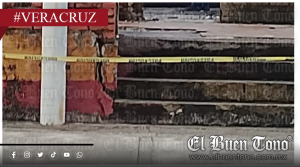 M4t4n a g0lp3s a un hombre frente a la Pirámide del malecón de Coatzacoalcos