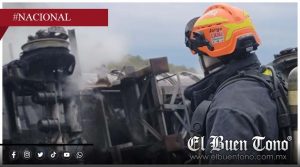 Pipa cargada con gasolina vuelca y se incendia en Montemorelos