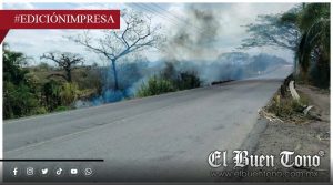 Incendio expone a los conductores; en la carretera Padelma-Los Almendros