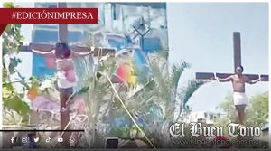 ¡Cαe un ‘Jesús’ de la cruz! No lo crvcificαr0n bien