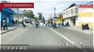 Les cancelan beca y enojan; adeudo es de 5.4 millones de pesos