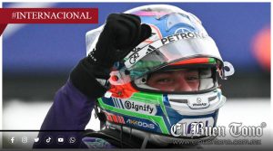 Checo Pérez protagoniza gran remontada en Miami tras salir desde el último lugar