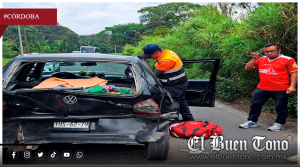 Se cae y provoca choque en la carretera Fortín–Chocamán