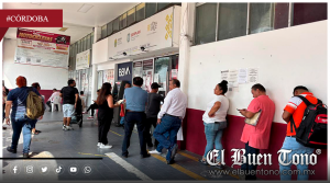 HACIENDA DEL ESTADO EN CÓRDOBA, UN CALVARIO; CIUDADANOS PASAN HORAS FORMADOS