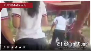 Madre de familia agrєdє a padre de la alumna acusada tras riña de menores en el CETIS 164 de Cuitláhuac