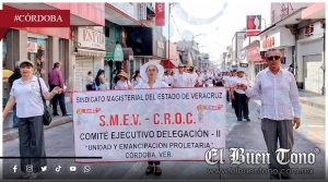 Desfilan 9 contingentes en Córdoba por el Día del Trabajo; sindicatos exponen demandas laborales