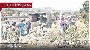 Roban ganado a tráiler; volcadura en la Orizaba–Puebla