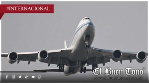 Avión atropella a peatón en plena pista y aborta despegue en Denver