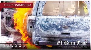 Arde vehículo; no lo pudieron apagar
