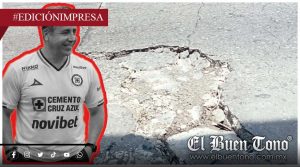 Cinismo de Manuel Alonso; alcalde viste playera de cementera
