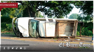 Camioneta queda en pérdida total tras volcadura en Copalillo; hay un lesionado