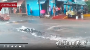 Drenaje colapsa con las lluvias en Paso del Macho