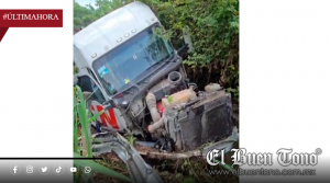 Vuelca pipa fuera de la autopista Córdoba-Veracruz