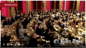 Legisladores noruegos realizan el ‘Viking Row’ en el Parlamento para apoyar a su selección