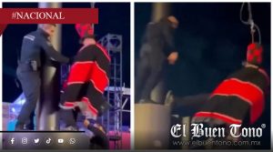 Aficionado del Atlas cαe de asta bandera en Fan Fest de Guadalajara; dos policías lesi0nαdos