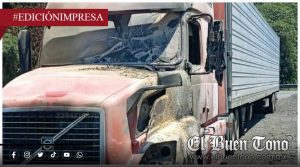 Camión arde en llamas; RIESGO ACECHA AL TRANSPORTISTA