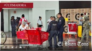 Mujer da a luz en baño de supermercado en Veracruz