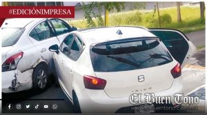 Unidades dejaron un caos; choque colapsó el cruce vial