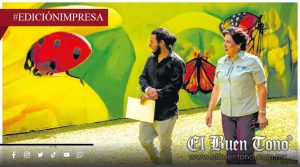 Trasciende muralista; Uriel Ramos llena espacios de colores