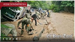 Limpian casas, tras deslaves; en comunidad Tonalixco