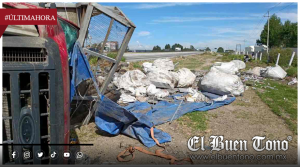 MUERE UNA PERSONA TRAS VOLCADURA DE TRÁILER EN LA AUTOPISTA PUEBLA-CÓRDOBA