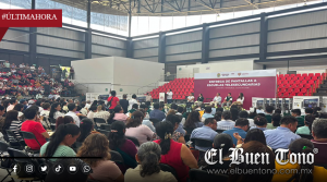 Arrastran telesecundarias de las Altas Montañas rezago del 60%; entregan pantallas para fortalecer enseñanza