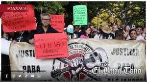 Exigen justicia por el @sesinat0 del periodista Alejandro Leyva durante desfile de la Guelaguetza