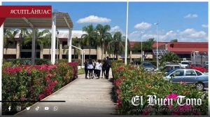 Egresados de la UTCV en Cuitláhuac, en un limbo burocrático: Sin título y sin futuro laboral