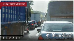 Colapso en autopista; tráfico causa pérdidas a transportistas