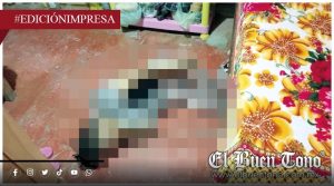 Vecinos encuentran a mujer muerta; tendida junto a su cama