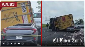 VIDEO|Tráiler de Trabal se desprende y aplasta un Kia en Jalisco; mver3 el conductor
