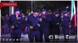VIDEO|Escolta de Tamazula protagoniza peculiar momento durante acto patrio