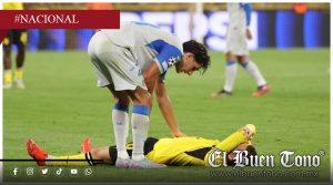 Karetsas abandona en camilla el Dortmund-Villarreal por problemas circulatorios