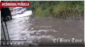 Lluvias intensas inundan el bulevar Córdoba-Peñuela y complican el tránsito