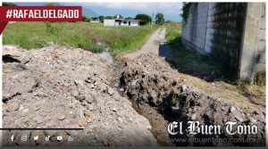 Familias exigen auxilio tras inundación; Alcalde los ignora